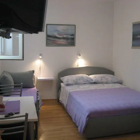 Dariana Apartment