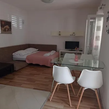 Dariana * Makarska